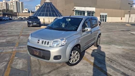 FIAT UNO 1.0 EVO VIVACE 8V FLEX 4P MANUAL FIAT UNO 1.0 EVO VIVACE 8V FLEX 4P MANUAL